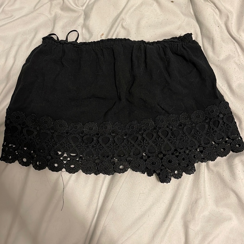 hollister black cropped shirt; strapless